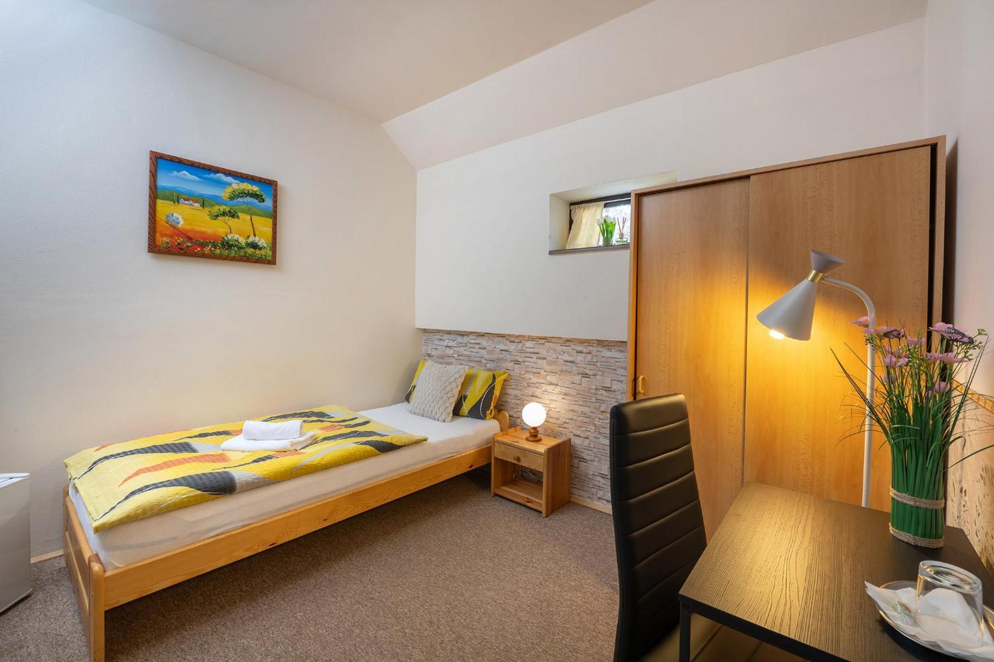 Rodinny Hotel Myslivna Trebon Ngoại thất bức ảnh
