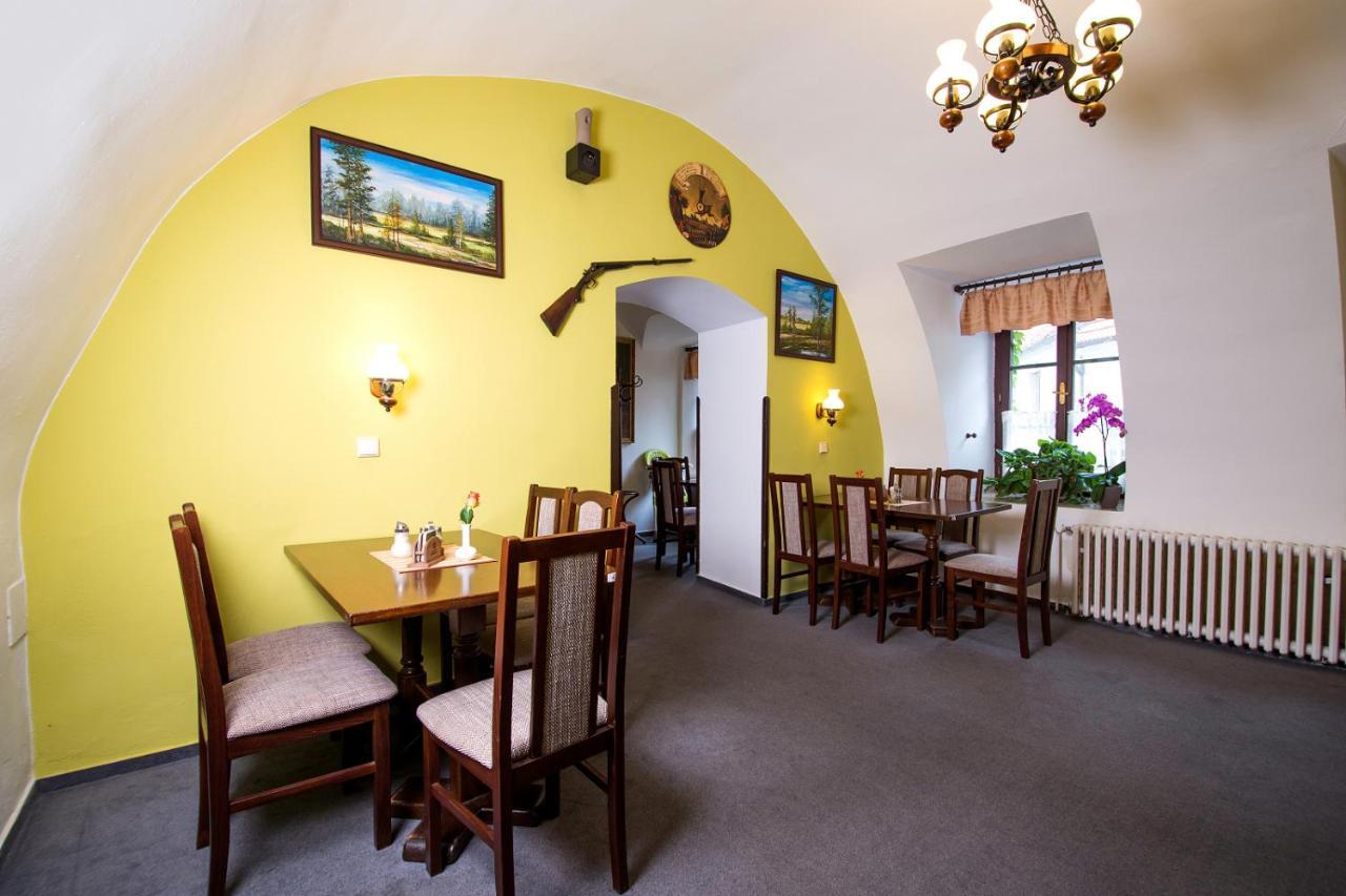 Rodinny Hotel Myslivna Trebon Ngoại thất bức ảnh