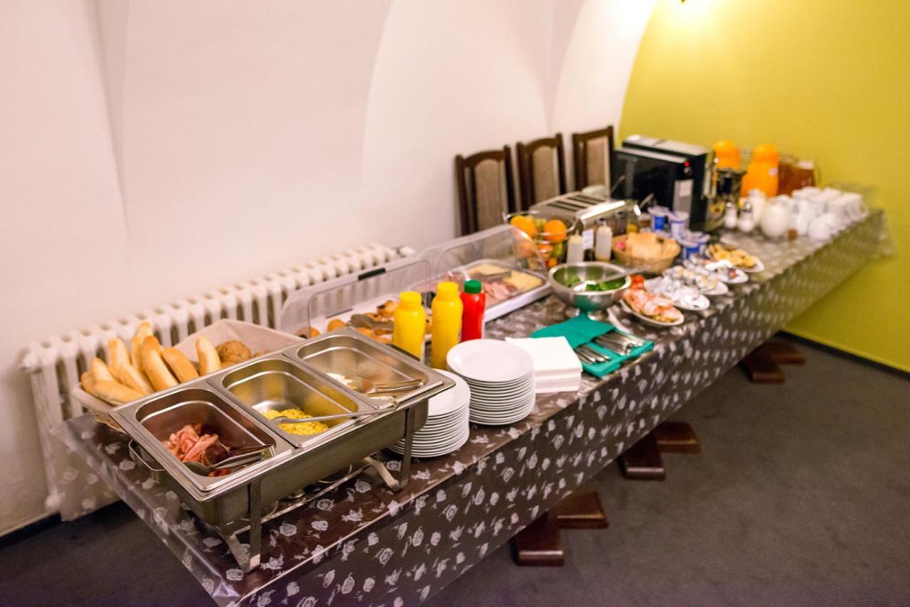 Rodinny Hotel Myslivna Trebon Ngoại thất bức ảnh